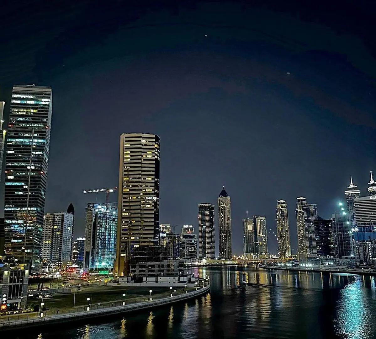Luxury Studio Apartment In Downtown Dubai 0*,