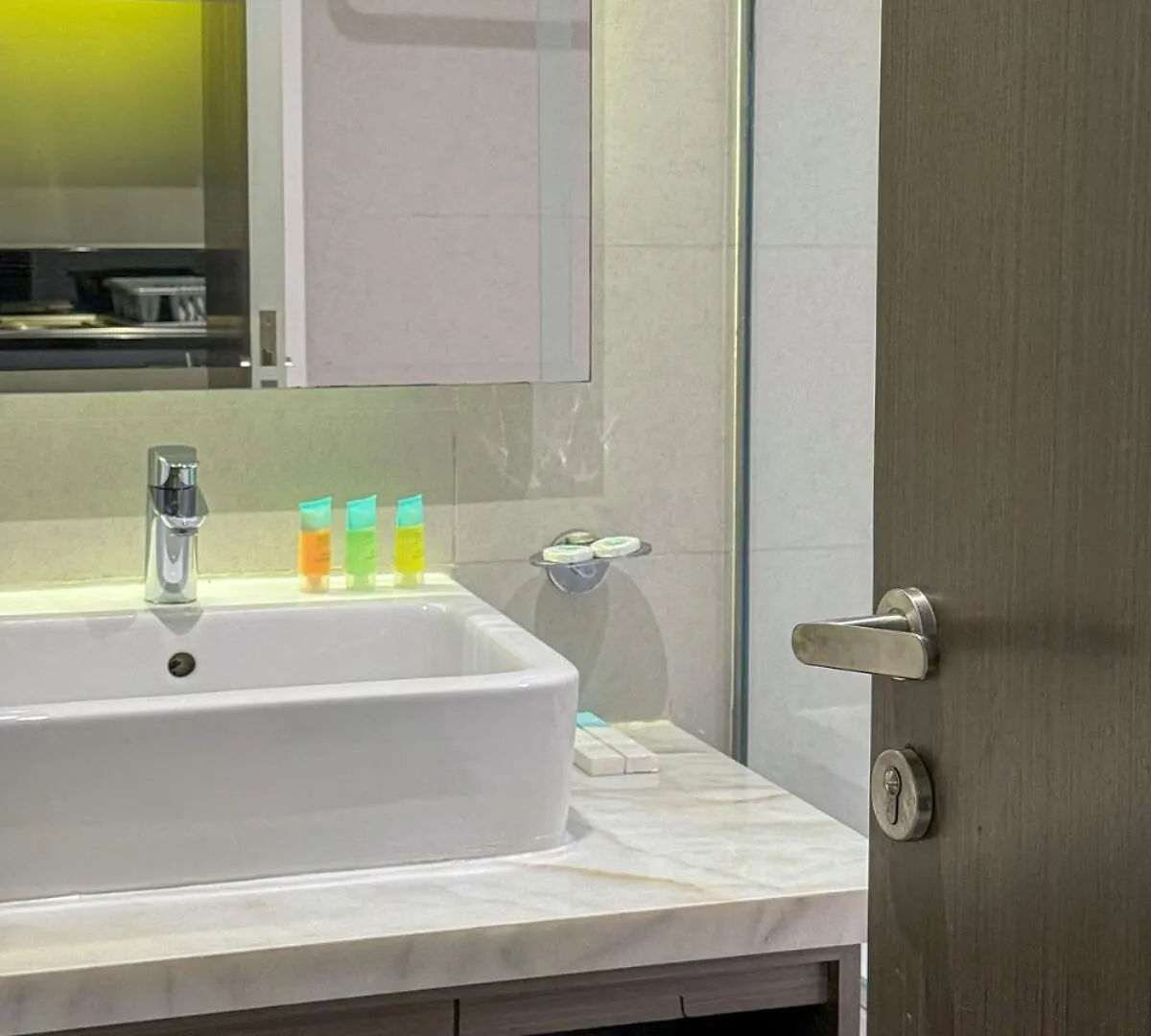 Luxury Studio Apartment In Downtown Dubai 0*,