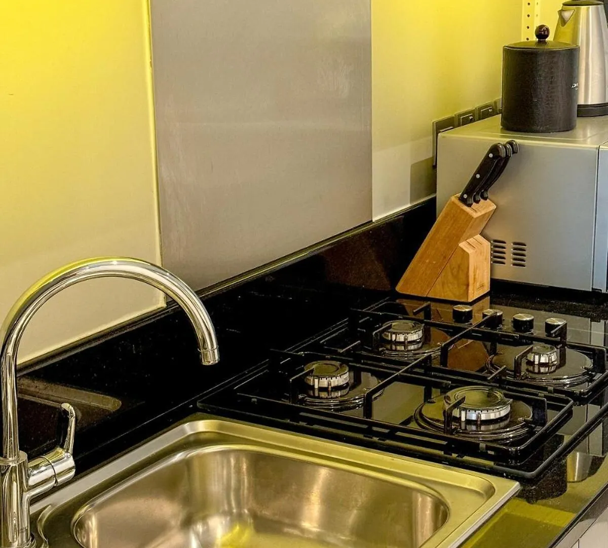 Luxury Studio Apartment In Downtown Dubai United Arab Emirates